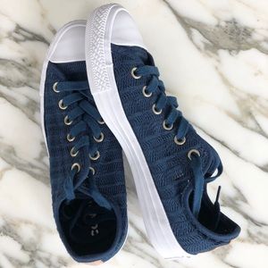 *Never Worn* CONVERSE | Knit Navy, Size 8